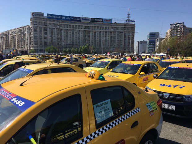 Румынские таксисты протестуют против использования сервиса Uber