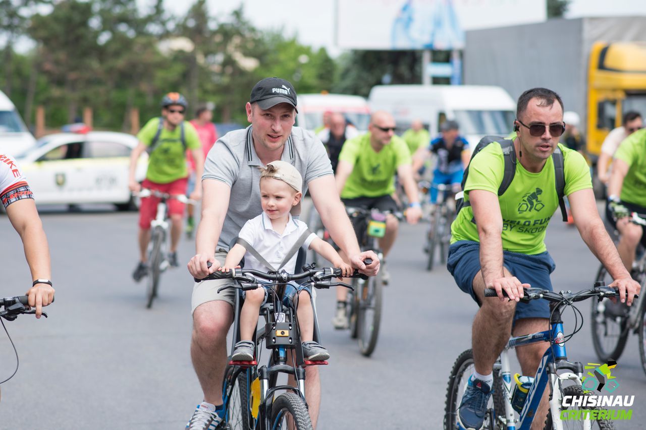 5000 человек проехали Velo Fun by Skoda по главным улицам Кишинева