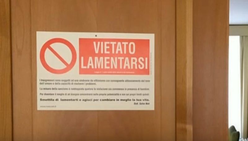 Ce îți este interzis să faci în biroul Papei Francisc