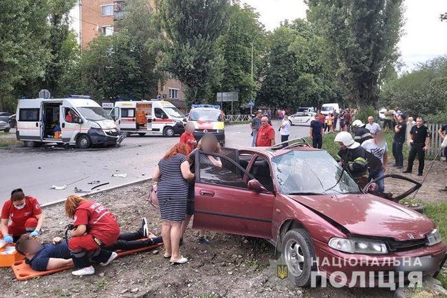 На Украине в ДТП со скорой пострадали девять человек