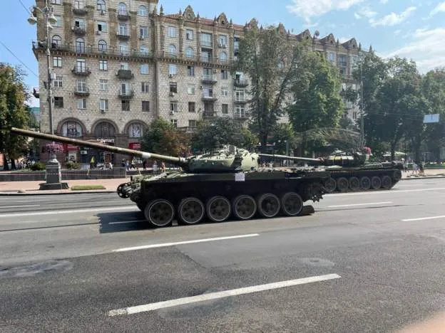 В центре Киева вновь выставили уничтоженную российскую военную технику