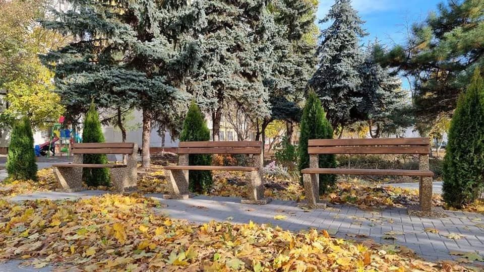 Работы по благоустройству зеленой зоны на улице Миорица близятся к завершению