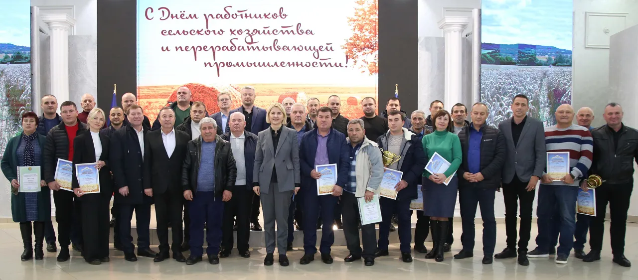 Влах - аграриям: Вы обеспечиваете продовольственную безопасность страны