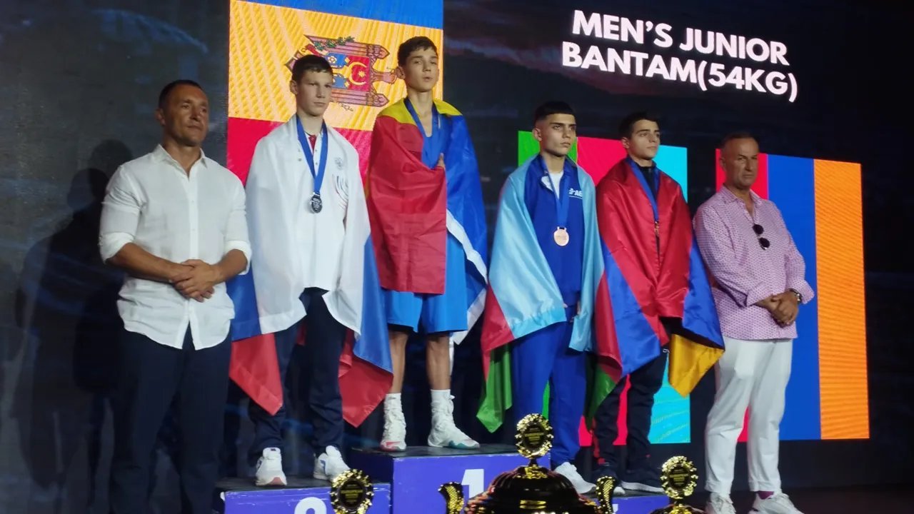 Молодёжная сборная Молдовы по боксу завоевала четыре медали на чемпионате Европы
