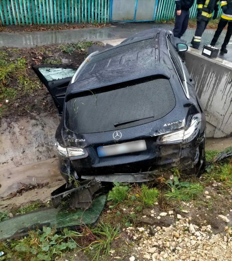 Серьезная авария в Сынжерейском районе: 24-летний водитель слетел в кювет