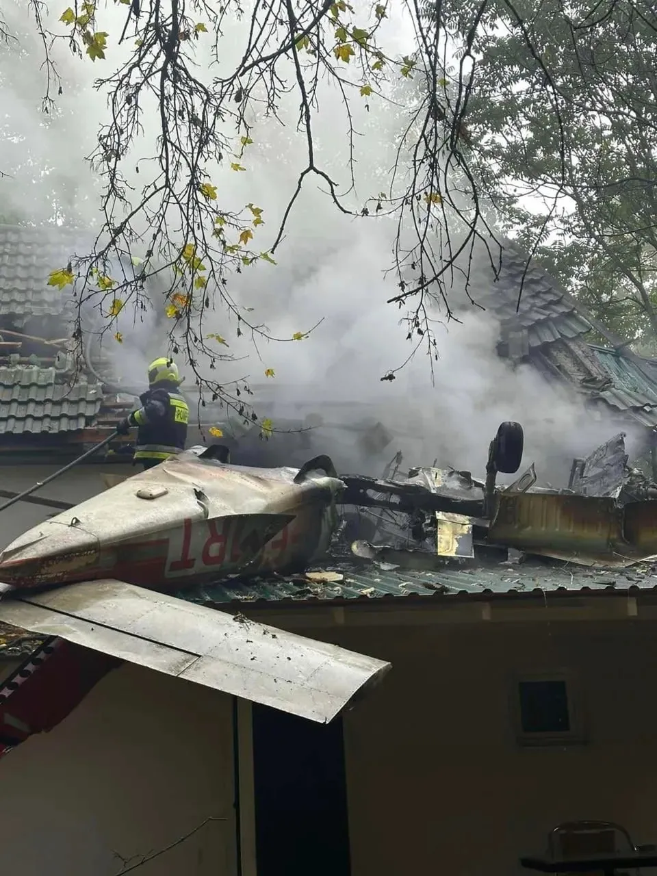 Un avion s-a prăbușit pe teritoriul unei baze de odihnă de la Vadul lui Vodă: O persoană a murit