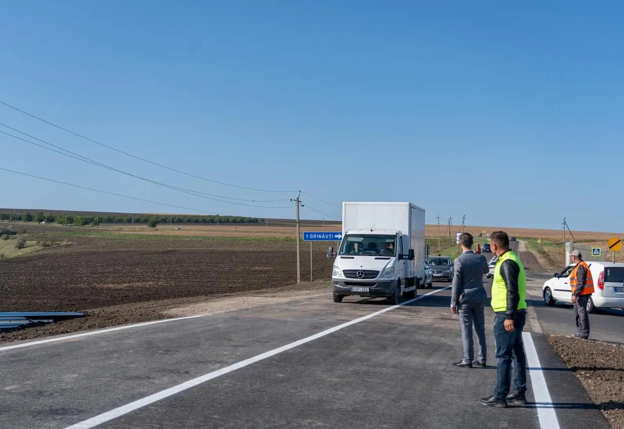 Traficul pe un pod important peste râul Răut a fost deschis