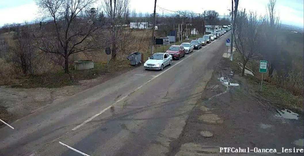 На выезде из Молдовы образовались очереди на КПП