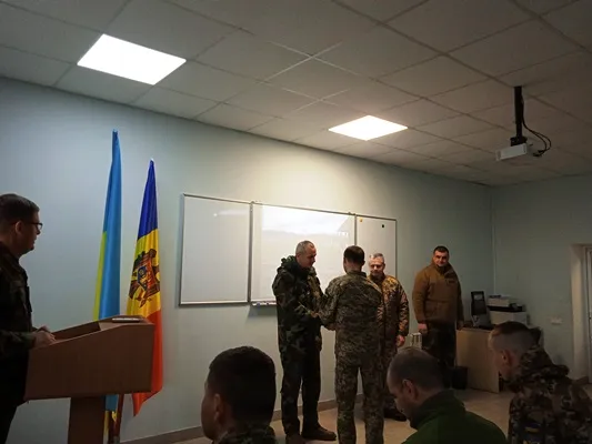 Группа военных ВСУ прошла курс обучения по саперной тематике в Молдове