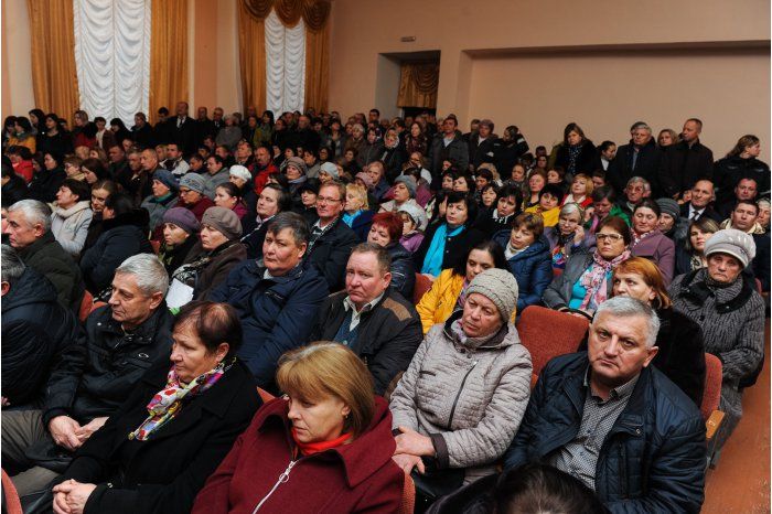 Члены правительства обсудили проблемы жителей района Дрокия