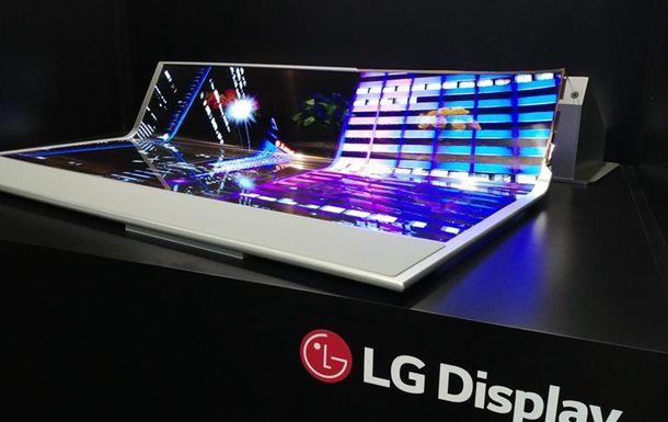 LG показала прозрачный гибкий 2-метровый OLED-дисплей