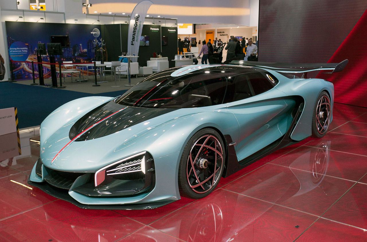 Китайцы показали супергибрид, который быстрее Bugatti Chiron