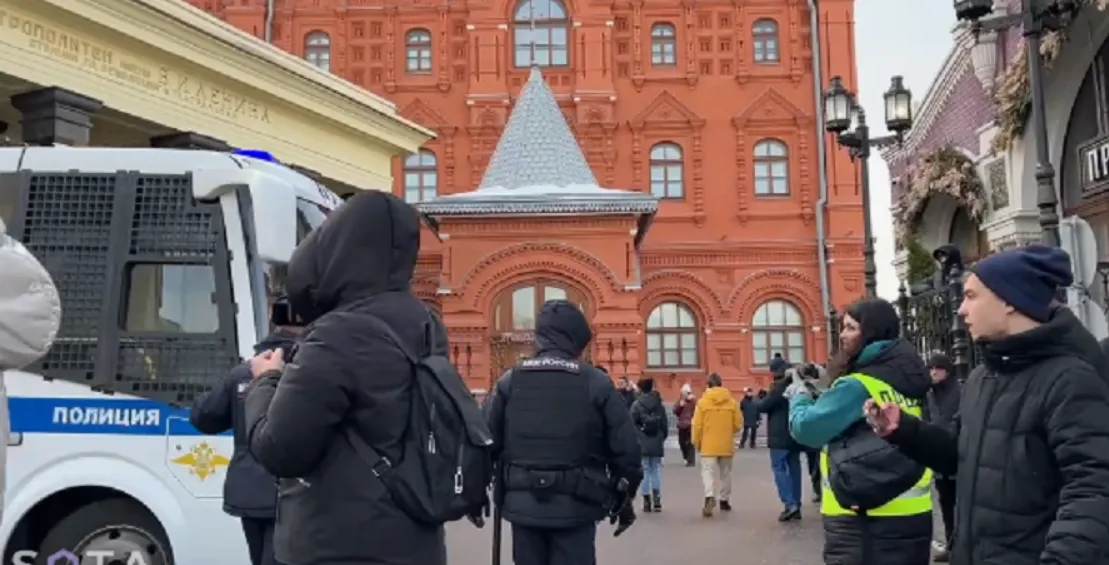 На акции жён мобилизованных в Москве задержаны десятки человек