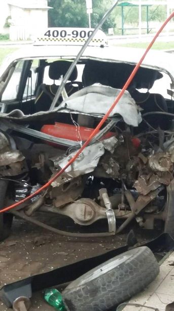 В Тернополе от взрыва на заправке такси разорвало пополам