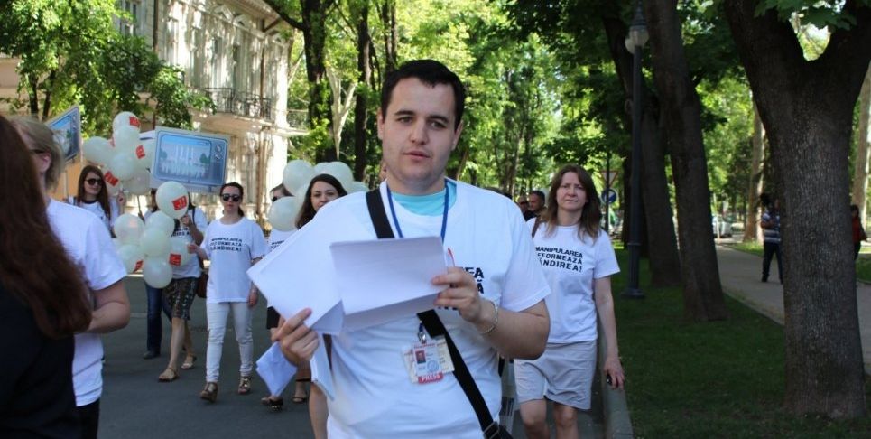 В Кишиневе к участникам акции солидарности журналистов никто не вышел