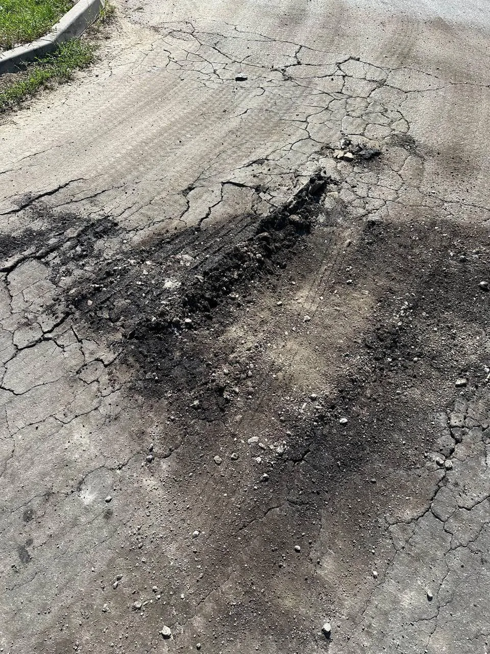 Жители Кодру бьют тревогу: Застройщик разбивает дорогу