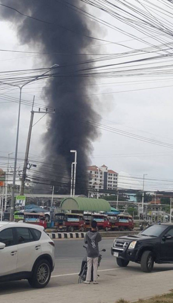 Atentat cu mașină capcană la un supermarket din Thailanda. Cel puțin 40 de răniți