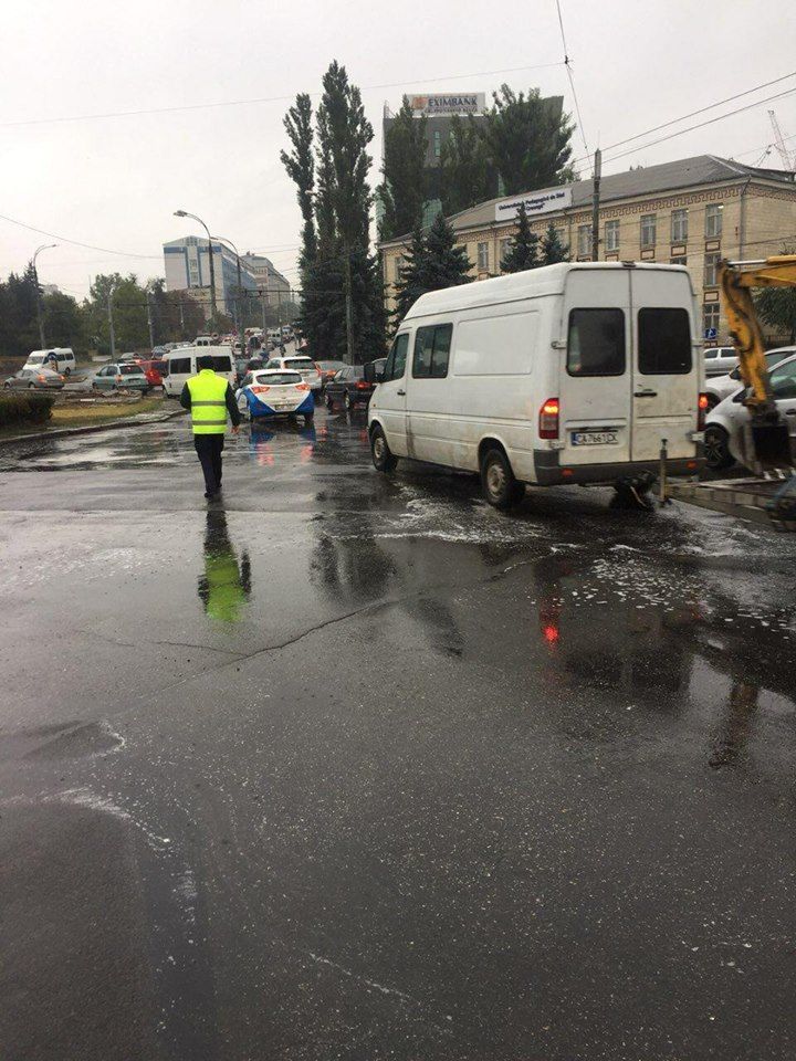Инспекторат патрулирования рекомендует водителям быть осторожнее во время дождя
