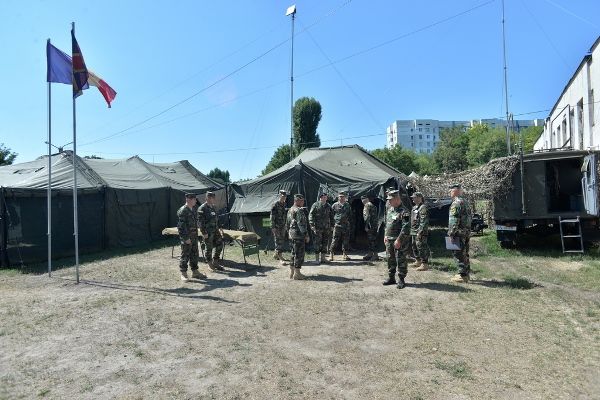Военнослужащие Нацармии участвуют в тактических учениях
