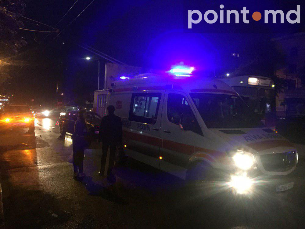 На улице Григоре Виеру произошла авария