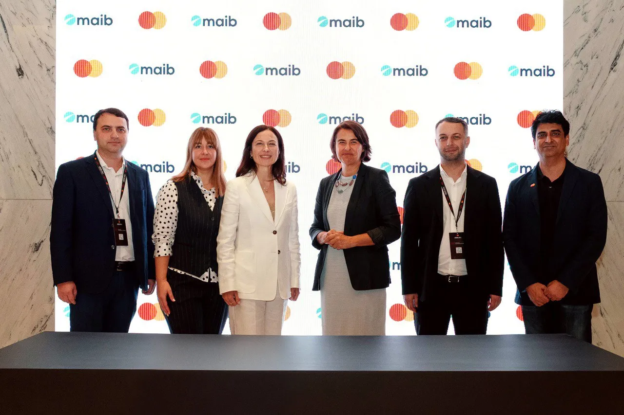 Mastercard и maib подписали соглашение о внедрении платформы Mastercard Gateway в Молдове