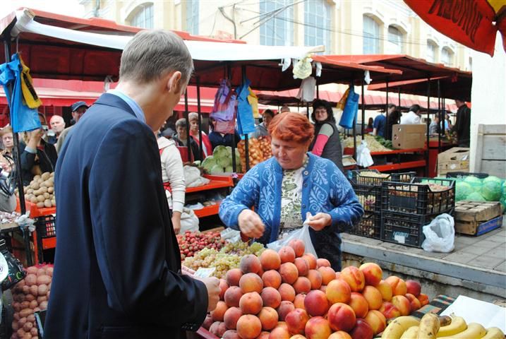 Рынки столицы снижают товарооборот