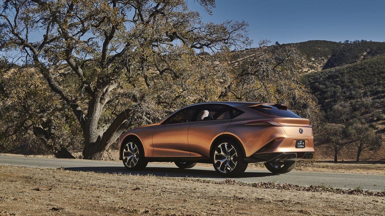 Компания Lexus показала концепт будущего кроссовера