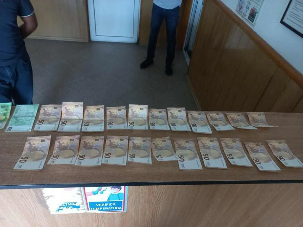 Полицейского из Единец подозревают в коррупции: требовал деньги за закрытие дела
