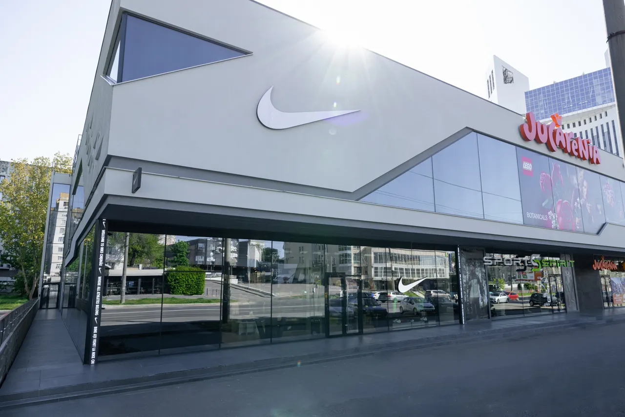 Nike теперь в Молдове: Единственный официальный магазин открылся в Кишинёве