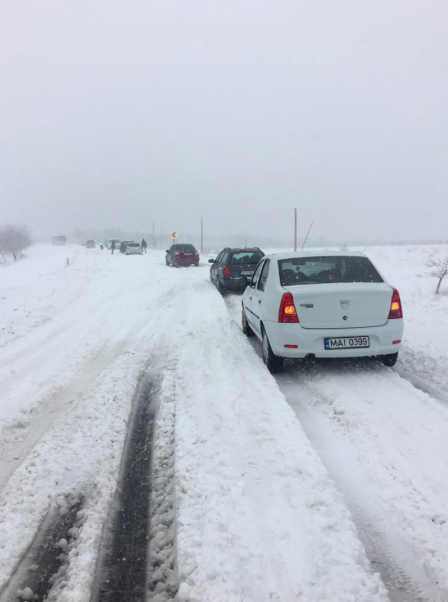 Recomandările polițiștilor pentru șoferii care pornesc la drum