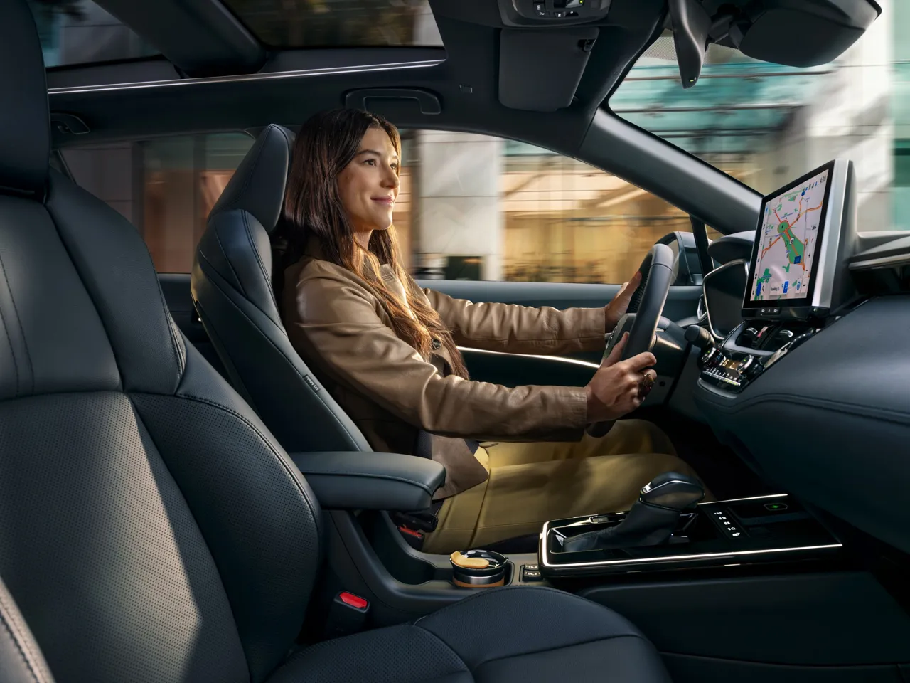 Toyota представила обновлённую Corolla Cross: больше комфорта, технологий и стиля
