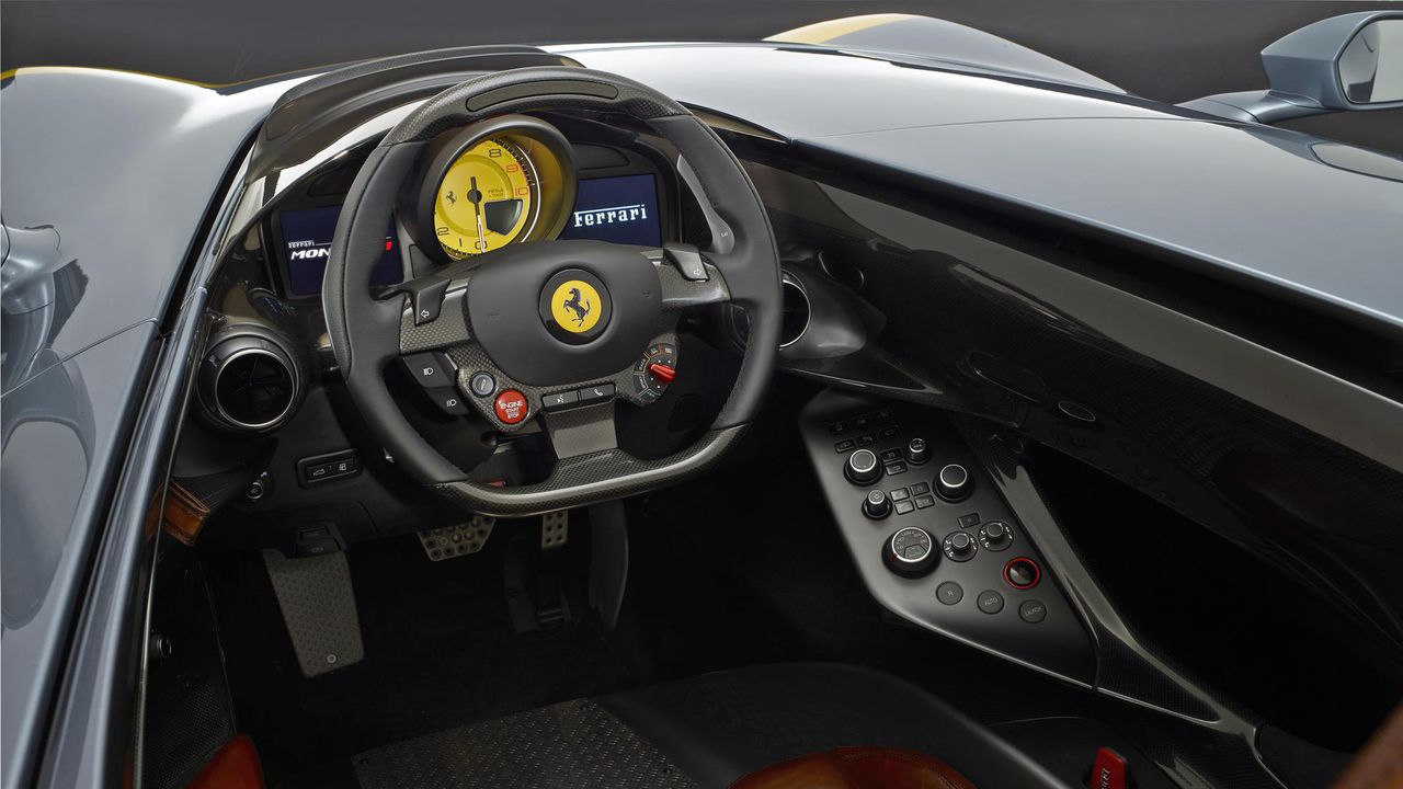 Ferrari показала самый мощный гиперкар в мире