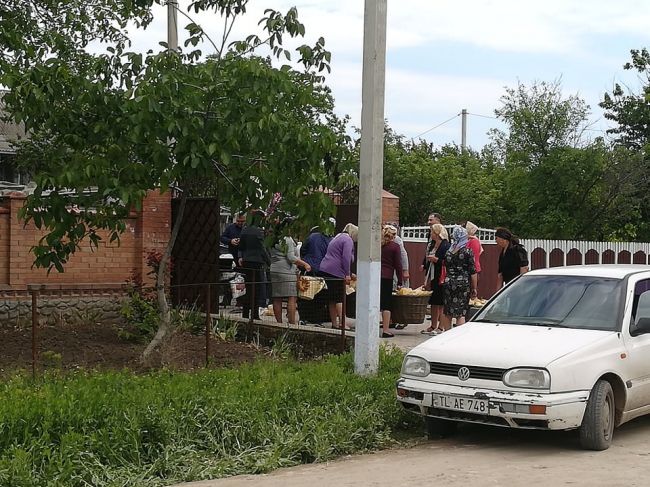 Прошли похороны мужчины, застрелившегося в офисе кредитной компании