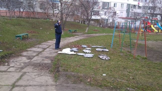 В Кишиневе пытались разобрать автомобили по запчастям