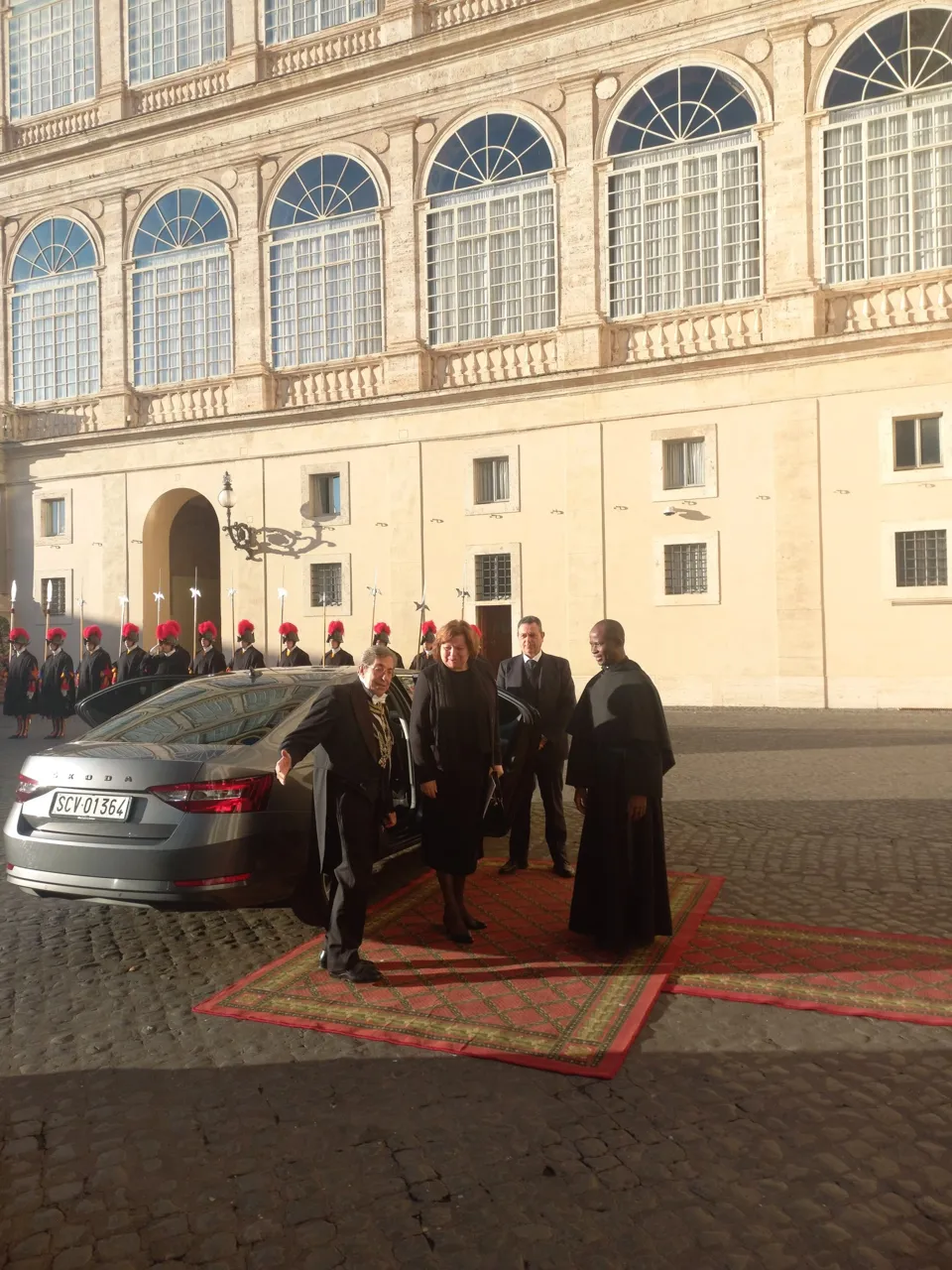 Ambasadoarea Gabriela Moraru a prezentat scrisorile de acreditare Papei Leon al XIV-lea