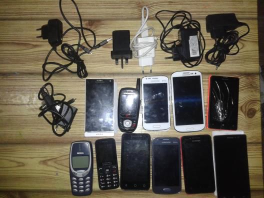 Flagrant: Un bărbat a încercat să transmită 11 telefoane mobile în Penitenciarul nr.3 - Leova