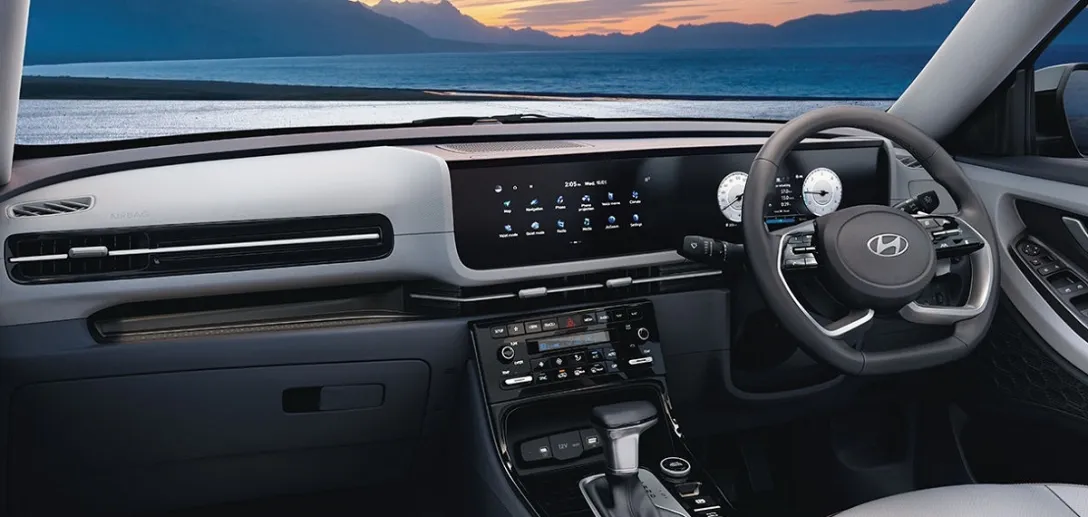 Hyundai a prezentat un crossover cu șapte locuri la un preț accesibil