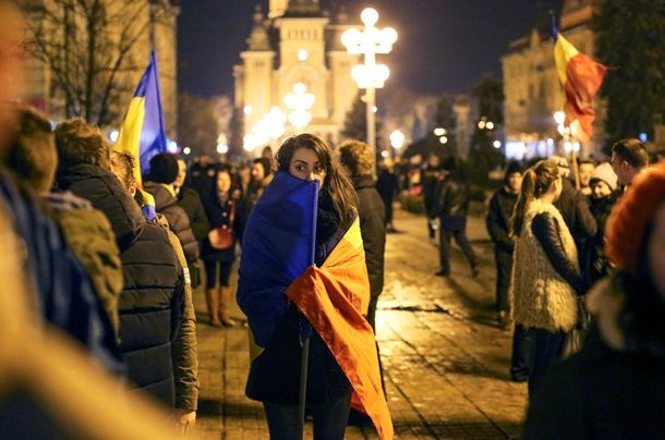Впечатляющие фото протестов в Румынии: Как перед свержением Чаушеску