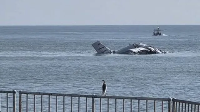 Вблизи пляжа в Таиланде рухнул самолет: есть погибшие