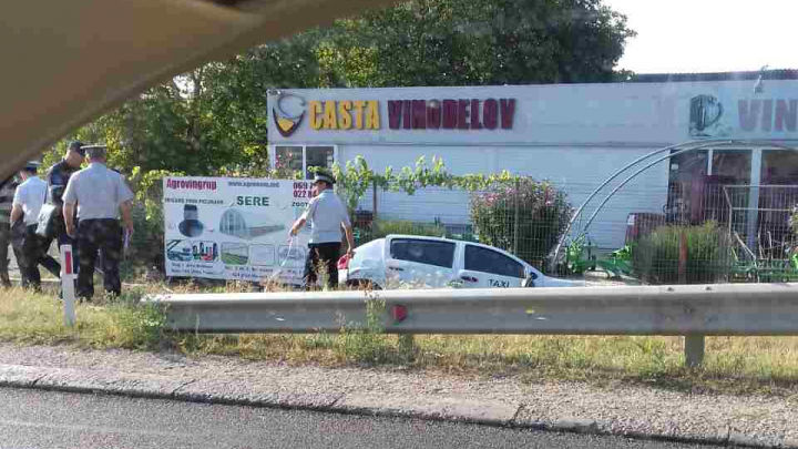 Traseul Chişinău - Hânceşti: Mai mulţi răniţi după ce trei maşini s-au ciocnit