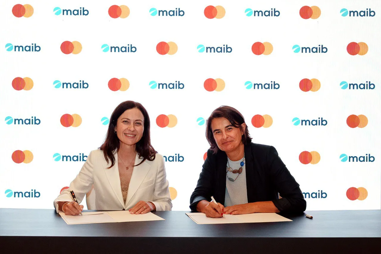 Mastercard и maib подписали соглашение о внедрении платформы Mastercard Gateway в Молдове