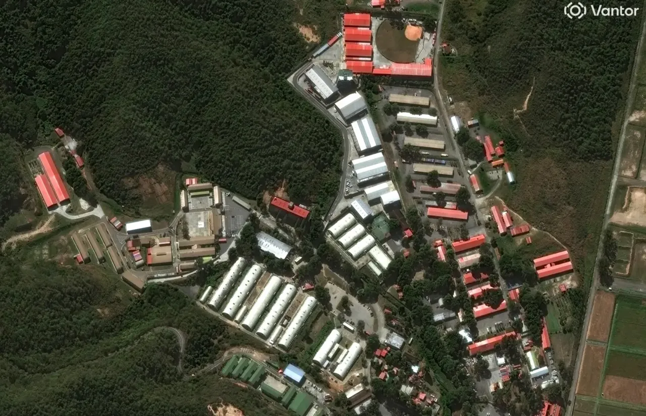 Imagini din satelit cu țintele atacate de SUA în Caracas