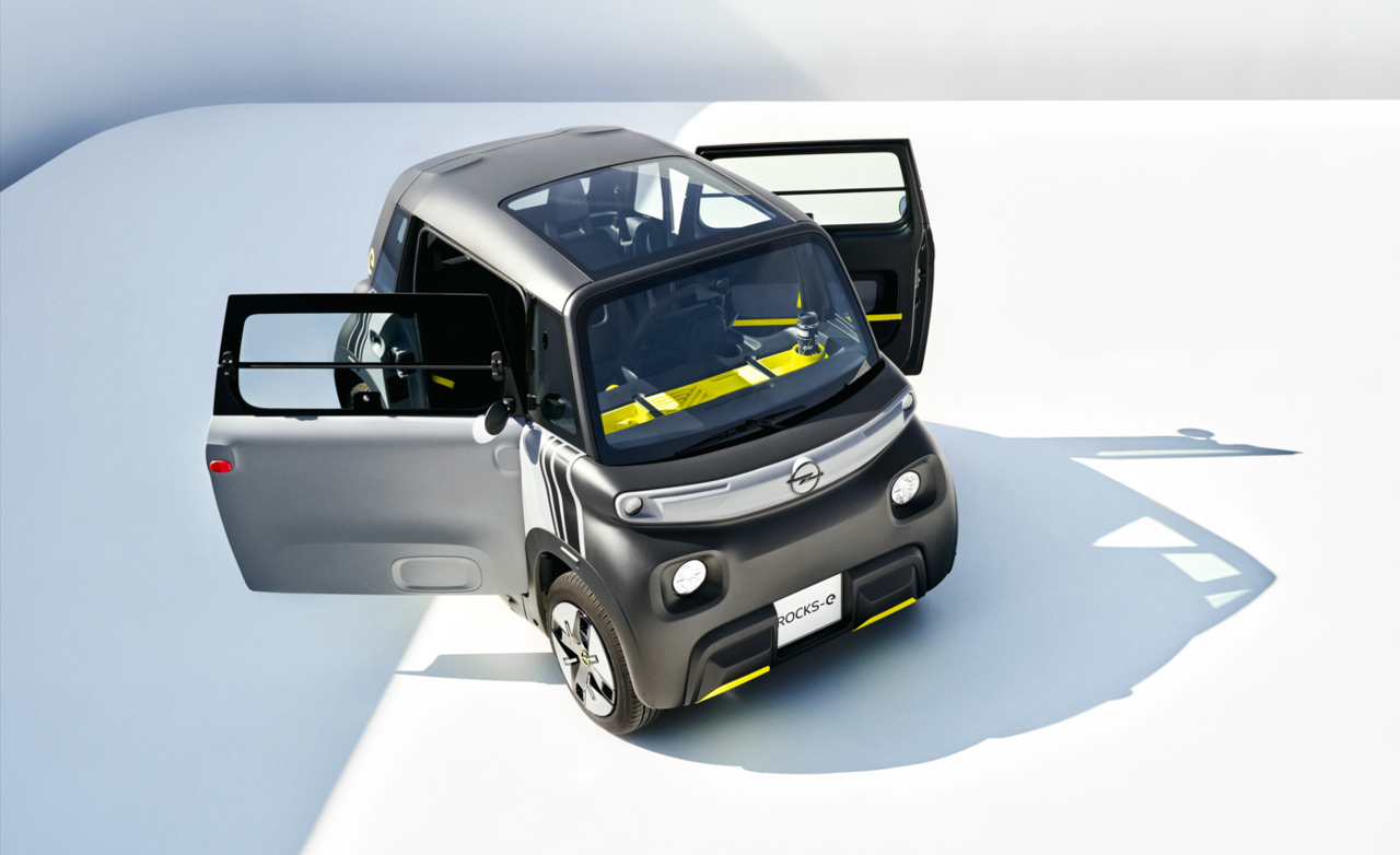 Opel представил мини-электрокар Rocks-e: запас хода в 75 км и максималка до 45 км/ч