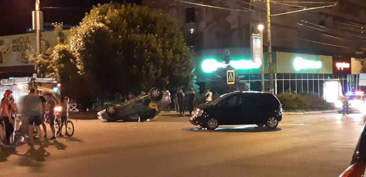 Ночное ДТП в столице: повреждено 3 авто и 3 человека попали в больницу