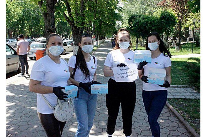 В Унгенах началась кампания по раздаче защитных масок