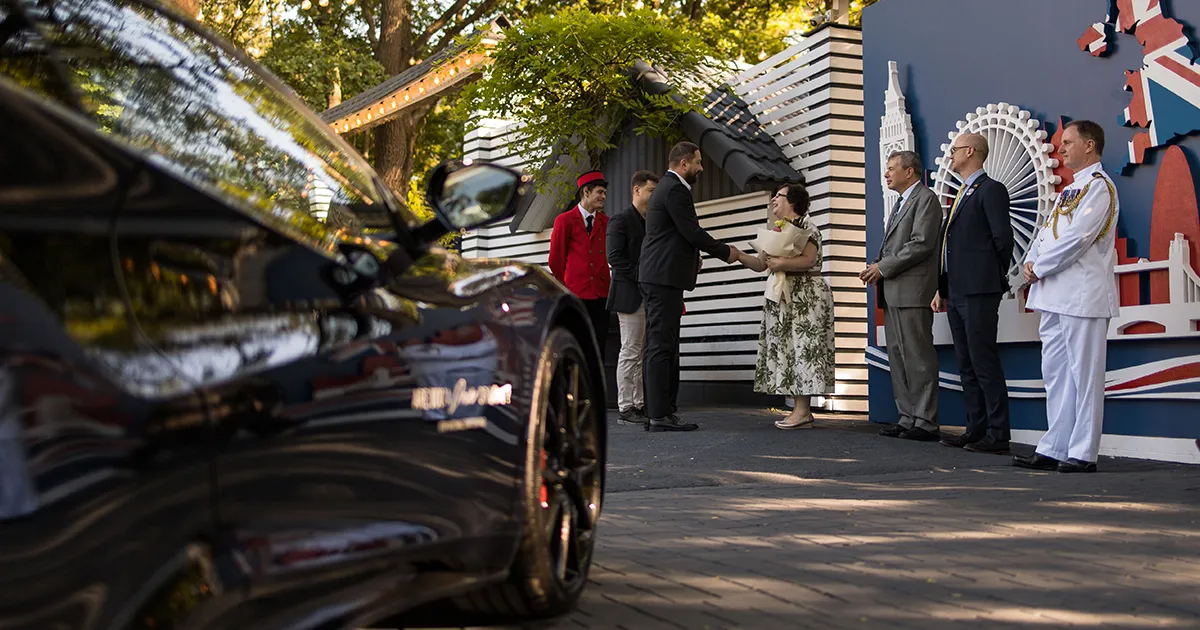 Lotus la King’s Birthday Party 2026: Spirit britanic într-o atmosferă de diplomație și rafinament