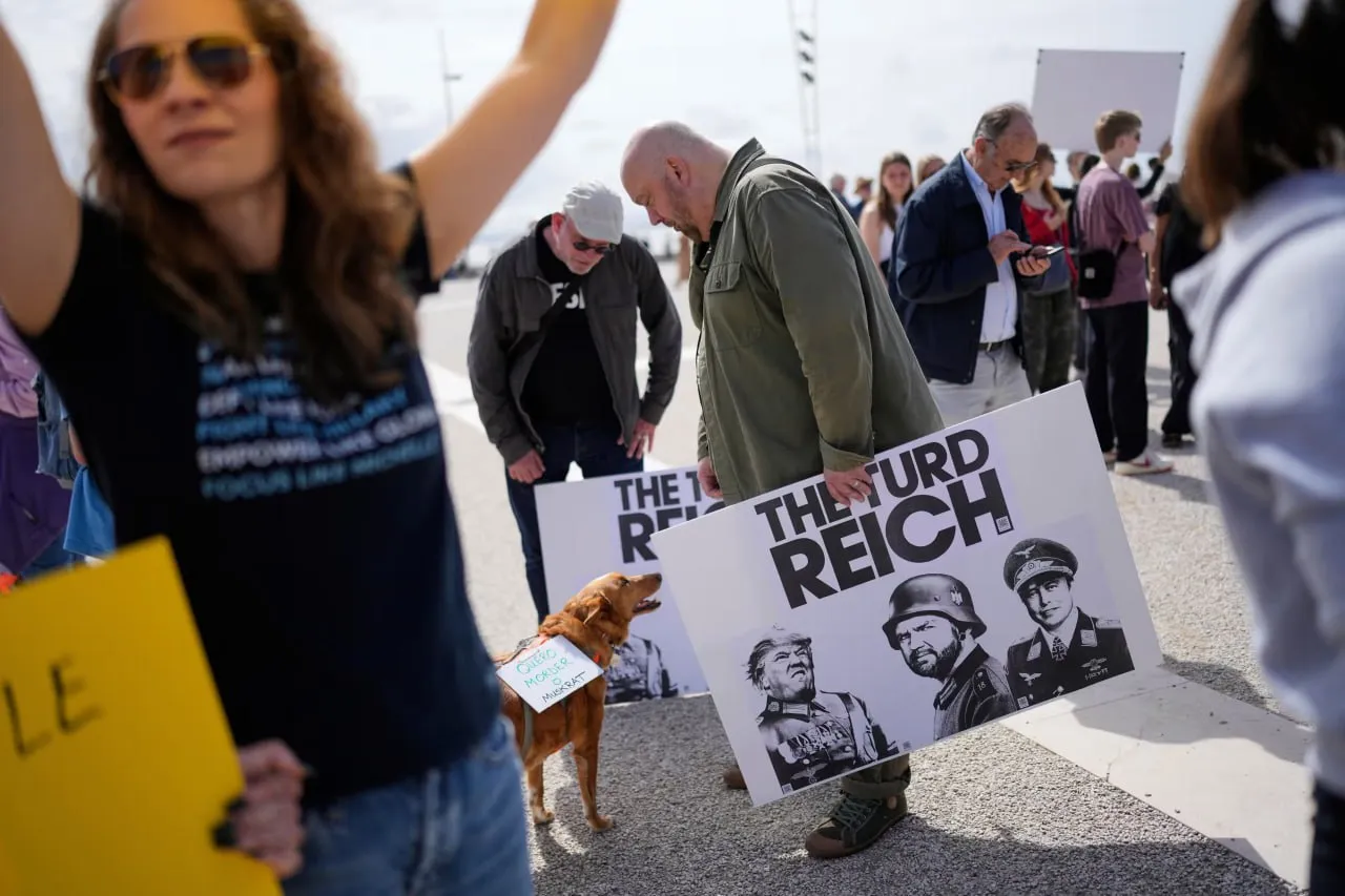 Guardian: В Париже, Лондоне и Берлине прошли акции протеста против Трампа