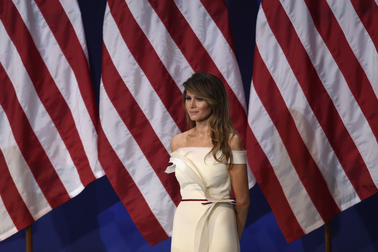 Melania Trump va dona unui muzeu rochia purtată la primul bal prezidențial