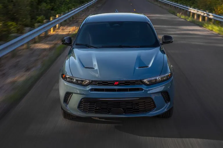 Dodge представит в 2023 году новый внедорожник Hornet
