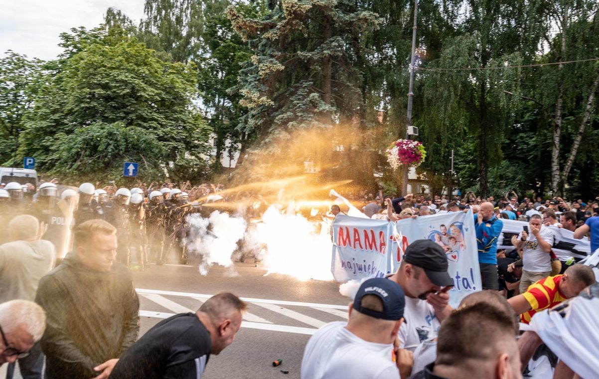 На северо-востоке Польши гей-парад закончился столкновениями и задержаниями